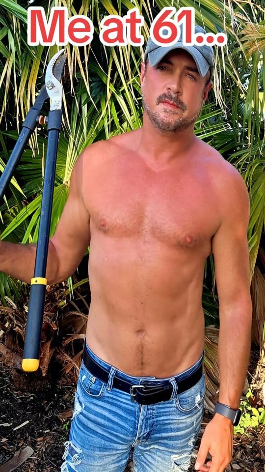This one thing helps me look and feel much younger than my 61 years...LINK IN COMMENTS BELOW #hormonalimbalance #longevity #antiaging by @chrisgibsonfriends