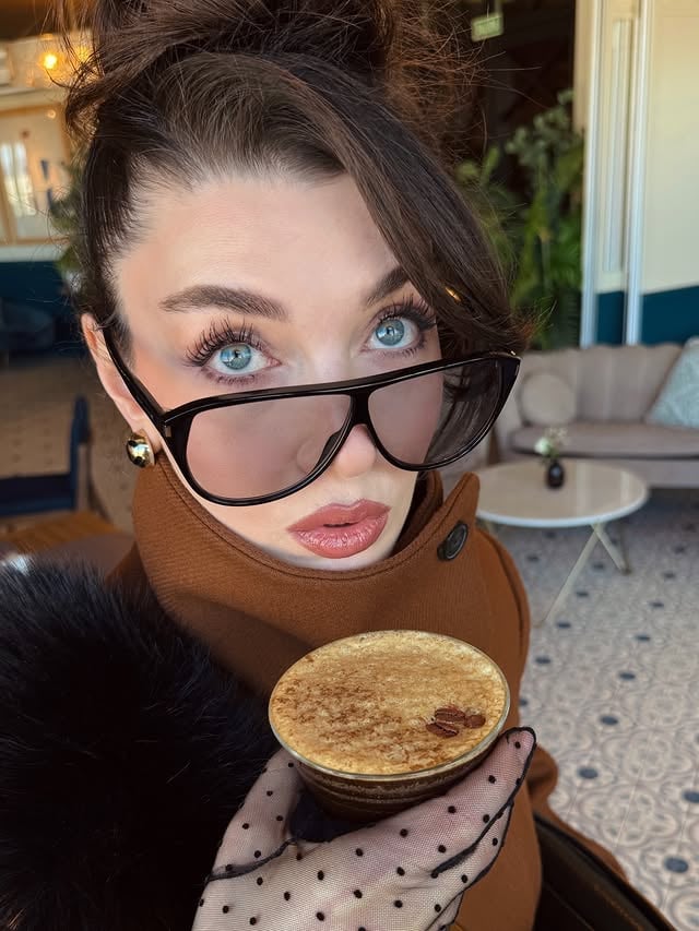 Señora.. 🤎💫 by @aslihanguner