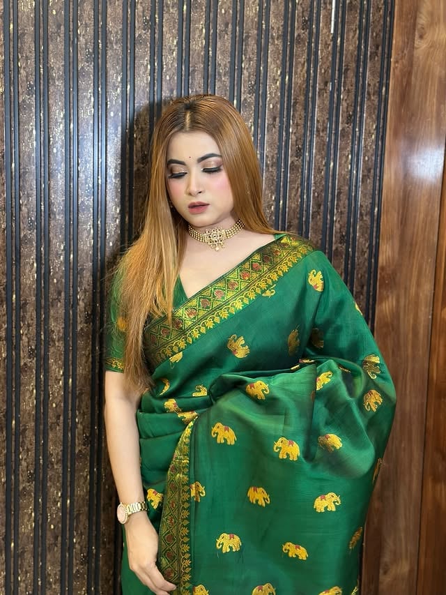 🍀🪴🦚 by @sumeeborah