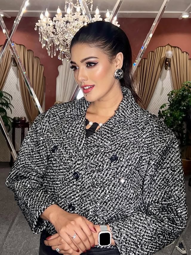Some bts glam shoots wearing @rise.brand mua and hairdo @makeoverfinesse styled by me @sabrinazamanribaauthentic by @sabrinazamanribaauthentic