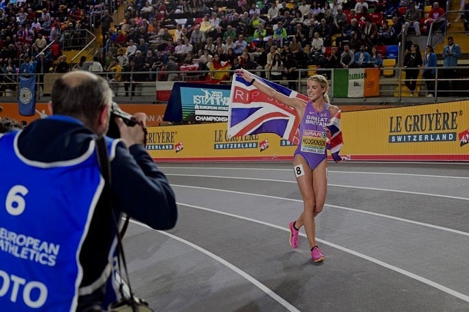 Back 2 back✨ So happy to retain my European indoor title, Thankyou to my team that continue to help make these performances come together. Thankyou for the birthday loveeeee, a weekend to never forget &&& to Istanbul Thankyou for having us ✨ #15866