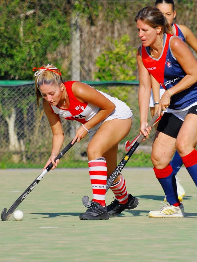 jugando un poco🏑🤍🇮🇩@unnafotomas @capazaparecesaca 📸 by @xbelemz