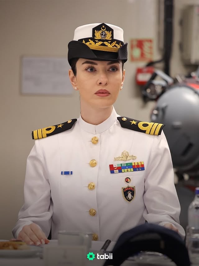 Heyecanla ve gururla…🇹🇷Tanıştırmak isterim;Deniz Kurmay Binbaşı Beren Varnalı ⚓️⛴️🫡“Operasyon Alesta” 🎬@usyapimtv @sureyyasaronal @tabii @trt1 @yunus_ozan_korkut by @aslihanguner