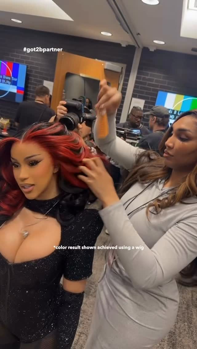 #got2bpartner get that head-turning radiance and metallic shine with @got2busa Metallics Permanent Hair Color in Cherry Red. Cherry Red is here to stay, so use a permanent hair dye that lasts 🍒 by @tokyostylez