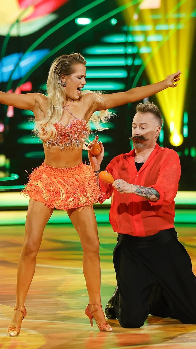 Piotrek i Magda na warsztat taneczny wzięli w tym tygodniu salsę 🙌 Wow, co za energia! Od jury otrzymali 31 punktów.