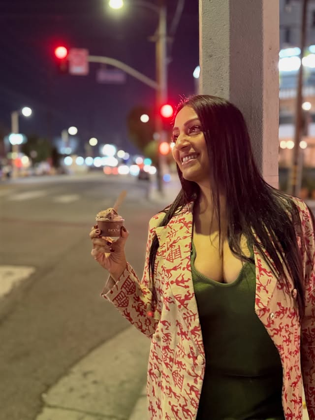 Just a beautiful song. #kashmerashah #losangeles #westhollywood #friends by @kashmera1