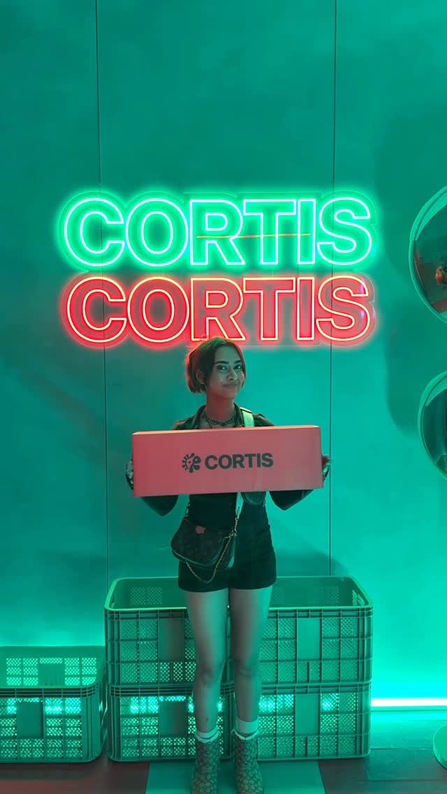Mini Vlog: CORTIS just released their new lead single REDRED and I got to preview the new @airbnb original experience inspired by it – CORTIS’ SEOUL HIDEOUT!! Thank you @airbnb @cortis for the unforgettable memories and an incredible few days in Seoul, I feel so lucky I got to experience this IRL! @airbnb @cortis #airbnbpartner #seoul #southkorea #KPOP #Cortis