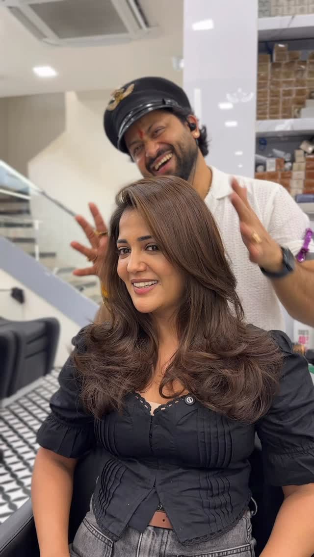 Birthday transformation for @gulki_joshi ✨🎂A fresh new hair makeover to make her special day even more beautiful 🤎Creating birthday magic one transformation at a time at SunnyHairport.#gulkijoshi #birthdaytransformation #celebrity #hairgoals #sunnyhairport by @gulki_joshi