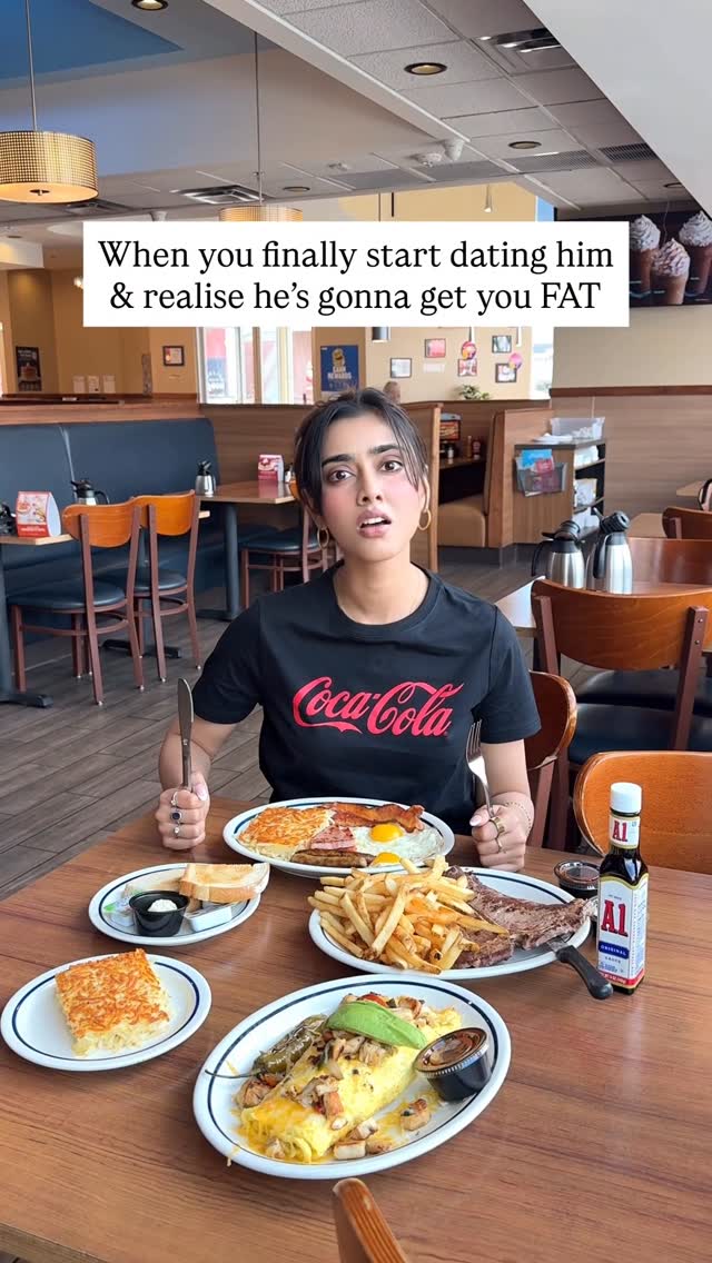 Gotta chose between being happy & being hot 🥴...#foodlover #relationshiphumor #funnyreels #boyfriendmemes #relatable