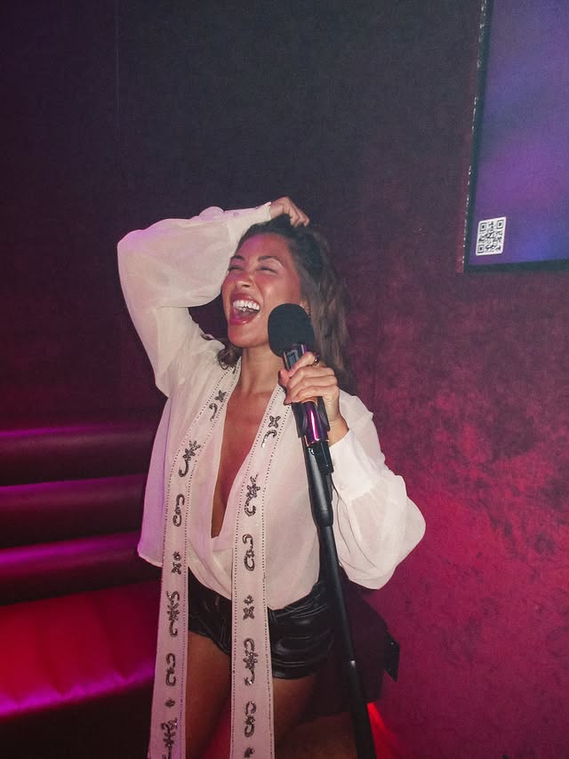 trying to see if I got the filipino singing gene 🎤 @micdropla by @cococuenco