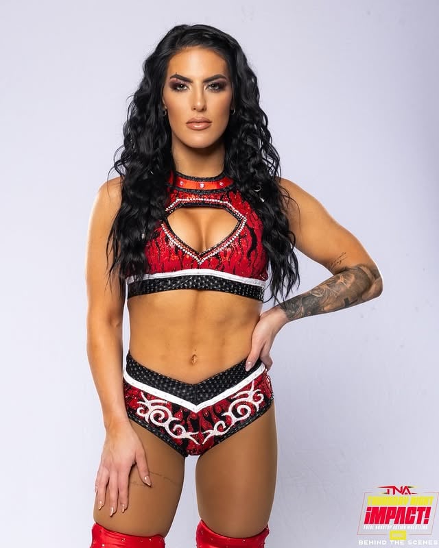 Ella es bonita pero no te confundas que también es cabrona 💎✨ by @tessa_blanchard