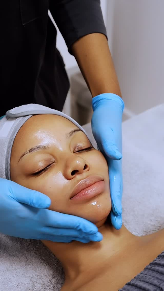 Healthy skin is more than just a glow, it’s confidence, care, and consistency 🍃@skin_truth_sa they believe in transforming your skin with advanced treatments designed to target concerns such as acne, pigmentation, dehydration, uneven texture, and dullness. At @skin_truth_sa, every treatment is tailored to your skin’s unique needs to deliver healthy, radiant, and long-lasting results. This is your sign to invest in your skin and experience professional care that leaves you glowing with confidence. Book your appointment now and let your healthiest skin shine through 💚
