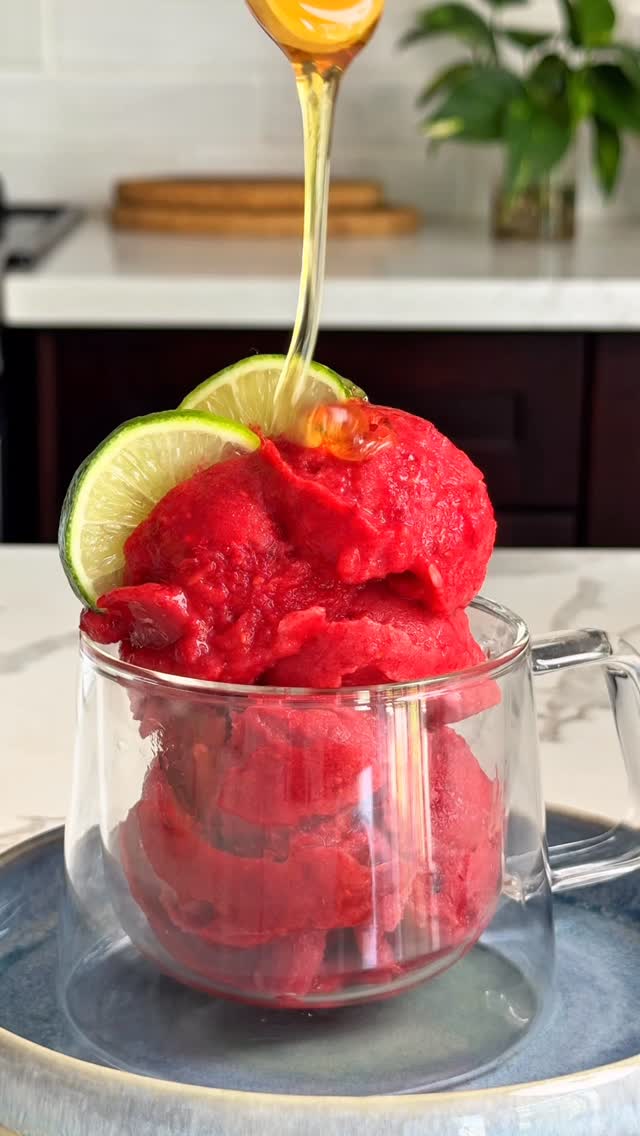 Healthy Summer sorbet! Refreshing, nourishing and no added refined sugars. 3 cups frozen watermelon 2 cups frozen raspberries Squeeze of lime and honey for drizzle Made in Nama j2 juicer using sorbet attachment.Only 3 days left to get FREE SORBET attachment with the Nama J2 juicer. Plus get extra $60 off with my code EVA10. Link in my bio or comment SORBET and I will sent you the link. Happy Friday! Eva#sorbet #watermelonsorbet #icecream #frozentreats #healthytreat by @splashofgoodness
