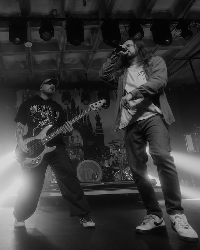 Went to a @fitforakingtx show last week and it was really fun! 📸 @trmcgoldrick ..#fitforaking #metalcore by @borndeadclothing