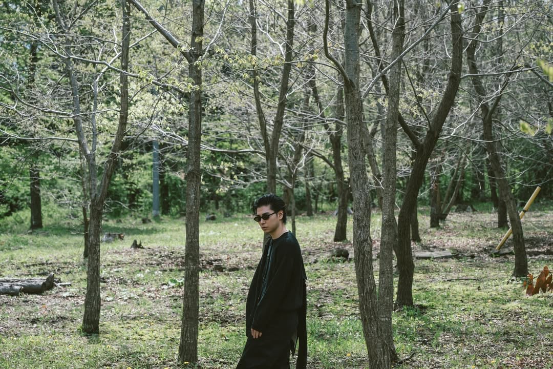 .【The Fashion Post】Nijiro Murakami in "TOKUNO BLUE"村上虹郎が纏う、「特濃-TOKUNO BLUE」@tfpjp @njrmrkx #momotarojeans #kojima #okayama#thefashionpost #nijiromurakami by @momotarojeans_official