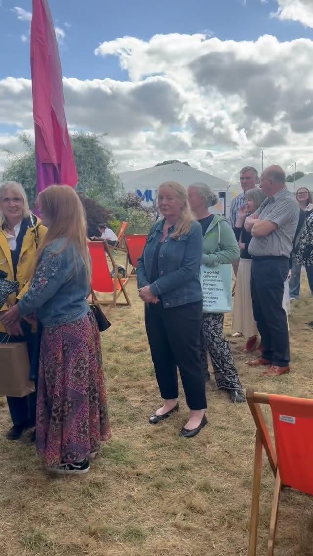 I had a lovely day at Hay - talking about Wolf Mountain and Domination - and chatting to many readers of all ages. Always a joy to meet other authors too - including the brilliant AC Grayling, Carol Cadwalladr and Michael Rosen! If you missed me - I’m at Cheltenham fest next weekend, Festival of Humanism the week after, and Gardeners World Live at the end of the month… by @prof_alice_roberts