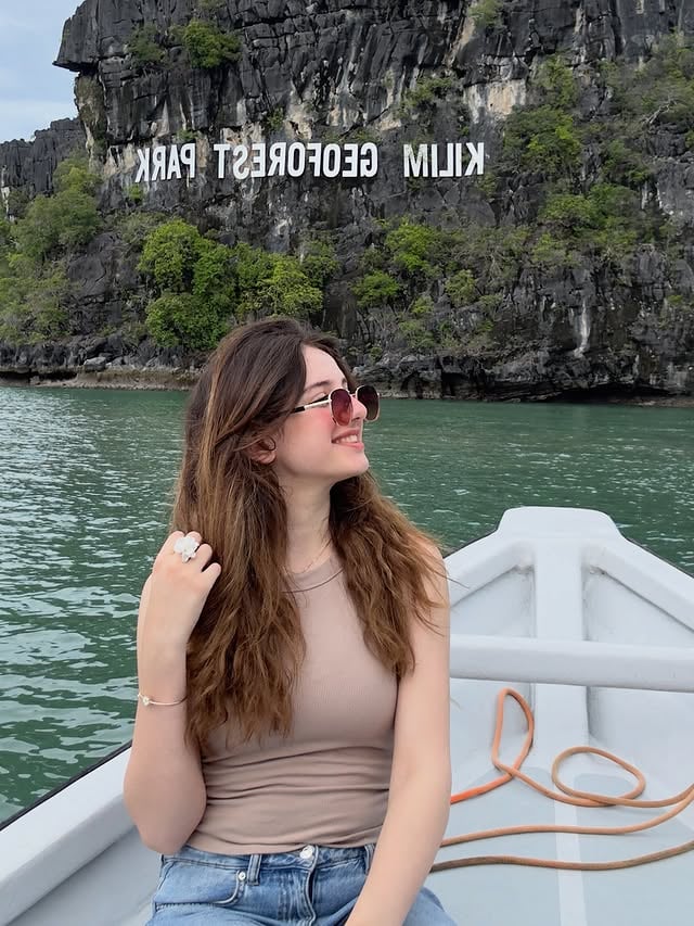 🌳🏝️ by @aleen1oo