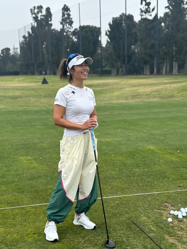 just so happy 🥲 yes i dressed myself, love my coach Brady Riggs (a man that’s been my side since I was 13 years old, wouldn’t be here without you, in life) @redgoat, he praised my cup of bacon and muffin for breakfast and there’s me crawling out of the face of the bunker as always. 🥹❤️