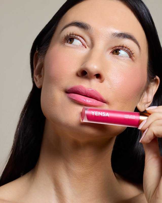 Discover the Luxe Lip Nourishing Oil, a founder fave infused with hyaluronic acid and vitamin E.Mega moisture, a lightweight glossy shine, and gorgeous even color in just one effortless swipe, formulated with our 8 SuperOils Blend. by @yensabeauty