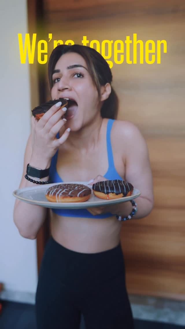 Dear Donut, if you’re reading this.. I tried!💔🍩🤣

P.S. that’s how @karansawhney11 trained me to get Ally’s beach body! 🙄

#Cocktail2 releasing June 19th!