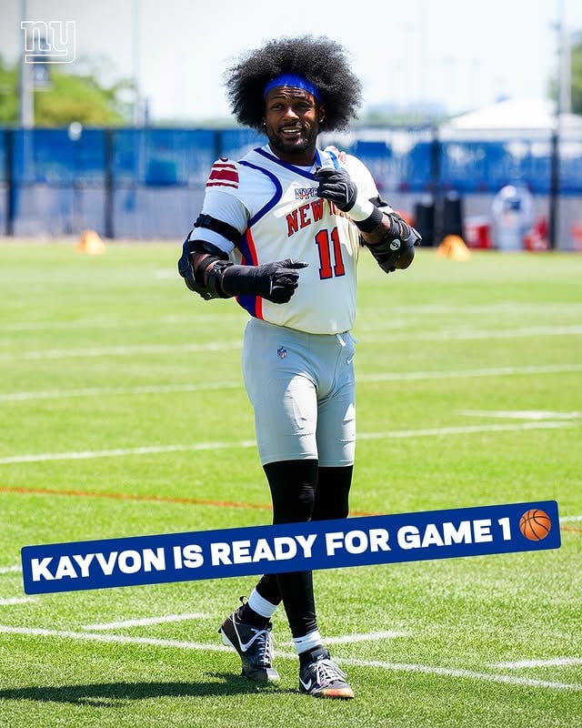 Kayvon walked out to practice in a Jalen Brunson jersey 🔥