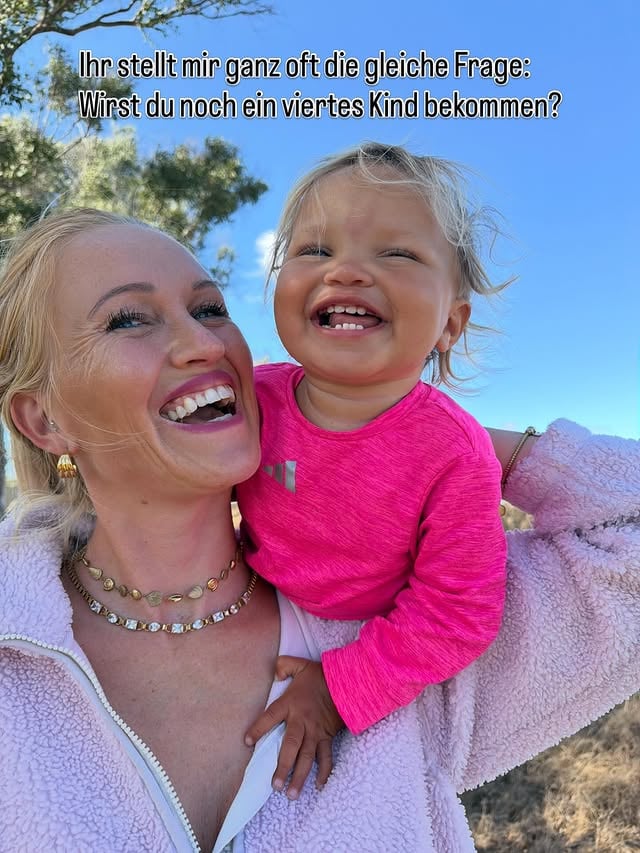 Wusstet ihr, als ihr durch wart. Spürt man das oder es ist einfach eine knallharte Entscheidung? Ich glaube zumindest, dass ich mich noch nie so vollständig gefühlt habe, wie jetzt.🐣
.
.
#kinderwunsch #schwangerschaft