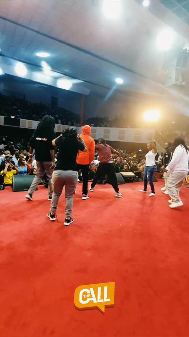 That's how @julianikenya ended his set. A little Dread's shake🔥🔥🔥🔥THE CALL#TheCall#TheCallExperience#OldSchoolGospel by @julianikenya