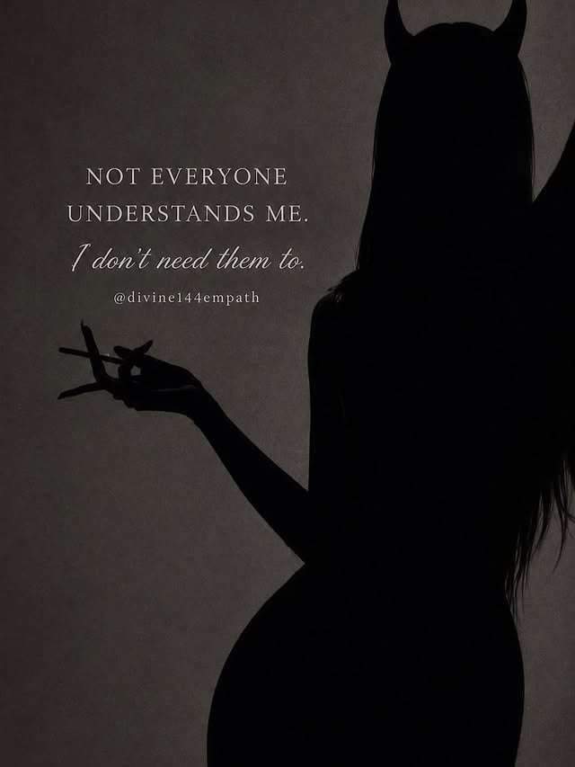 The explanations ended. The over-giving ended. The need for approval ended. What’s left is a woman who knows exactly who she is—and no longer feels obligated to convince anyone else🖤 🖼️Images: Me🧚🏼‍♀️ by @divine144empath
