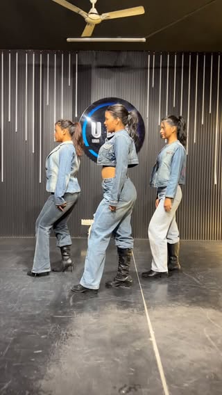For the love of @sunanda_ss 🫶🏻
🔥🔥 What a bomb track #jogi
@itejisandhu @mandeepgujjar_

A quick choreo by @miss_sheikh_uds 👏
Performed by @_.ishika_bhardwaj.uds @lakshmimauryaaa.uds @janvibhardwaj__uds 💃💃💃

#trending #reels #fyp umadancestudio