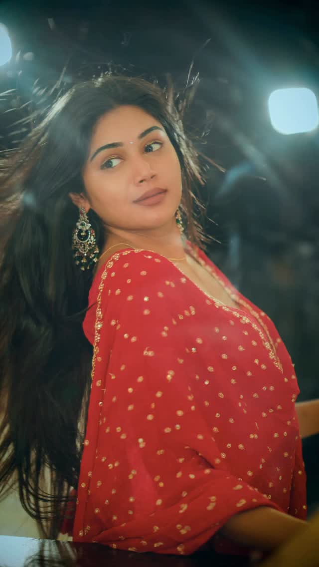 Stop looking at me 🫣#bramarambikareels #halfsaree #suriyasongs #telugumusic #lehanga by @bramarambika_tutika