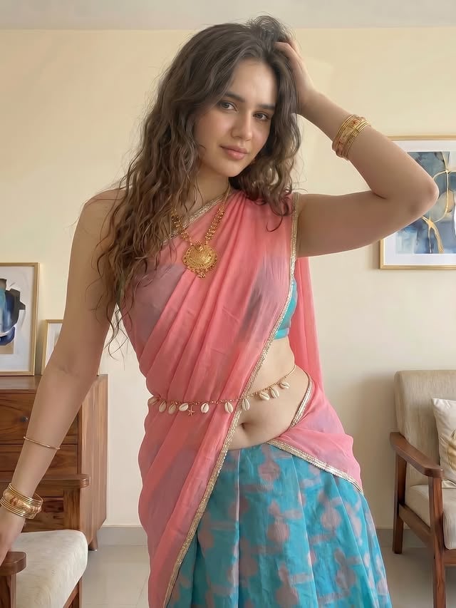 🩵Who else is having a good day?!🩵

#viral #fyp #explore #saree #bollywood