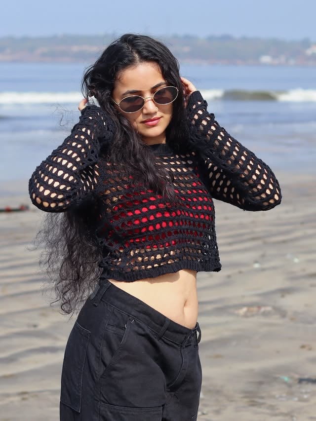 Meri jesi mashooqa agar mil jae toh?

#beachshoot #photoshoot #Mumbai #influencer