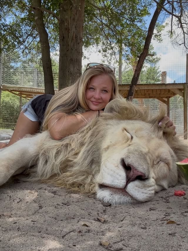 Happy 6th!!!!! Birthday T&V 🦁♥️ Time flies