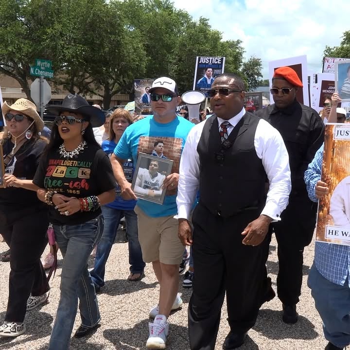 Supporters gathered outside the Brazoria County Courthouse demanding justice for 18-year-old John Gabriel Mendoza, who was fatally shot by a Brazoria County sheriff’s deputy following a pursuit in Lake Jackson.

Family members, community leaders, Quanell X and Dr. Matthews joined the rally, calling for transparency, accountability, and the release of video evidence connected to the shooting.

Mendoza’s father described his son as a Dean’s List student and former football player, telling supporters that his family is still searching for answers.