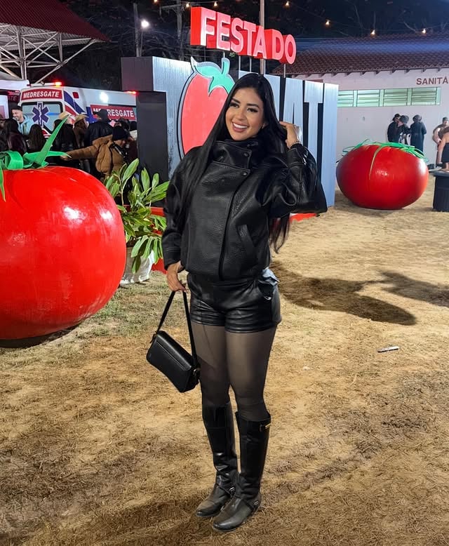 Oque acharam do look? Valeu o trabalhão que deu? 👀😂😮‍💨🖤 by @marinho_marcelle
