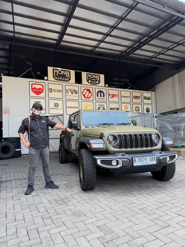 Ada ide mau diapain? #JeepGladiator by @motomobitv