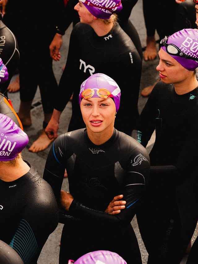 @bonn_triathlon in the books - next @challengeroth 👀

i’m very happy with the race. due to illness, i wasn’t able to train for the last two weeks, so i wasn’t entirely sure where my fitness level was going into the event.

the swim went very solidly, and on the bike i felt great despite the challenging, hilly course. i was able to push hard and really enjoyed the ride.

the start of the run, however, didn’t go quite as planned. after a few kilometers, i found my rhythm and settled into a good pace. in the end, i crossed the finish line in 3:54:51, securing 5th place in my age group.

thanks to all those great volunteers and all the people cheering on the sideline 💕