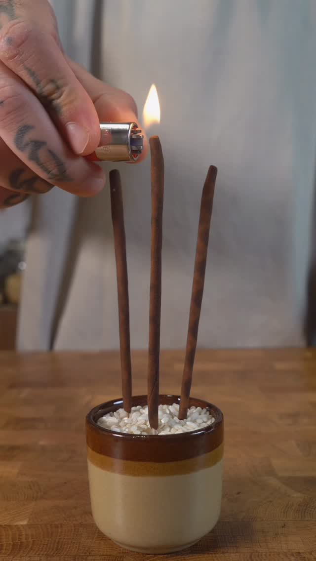 Homemade lavender relaxing incense 🧘

#lavender #incense #relaxing
