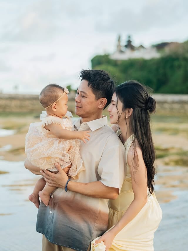 A holiday may last for a few days, but the memories can last a lifetime ✨One of my favorite ways to remember every trip is by capturing the little moments—the laughter, the scenery, and the people I love most. 🤍If you’re planning a getaway, use my code 10YUYU for 10% OFF + 10 extra downloadable photos on photoshoots at all destinations with Sweet Escape 📸(download sweet escape apps)Because every adventure deserves to be remembered beautifully. ✈️#sweetescape #bali #photoshoot #memories #family by @yuyusoeteja