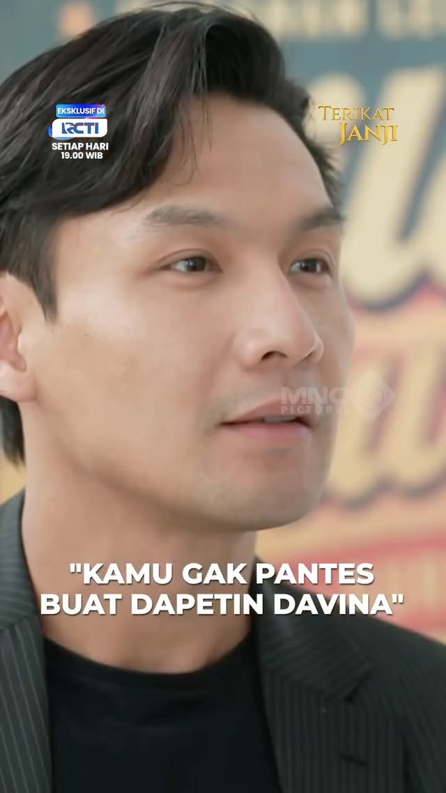 Yuyurly tengil banget Dip sumpah dah, setuju gak guys??🫵🏻Saksikan Terikat Janji setiap hari hanya di RCTI!Tonton video adegan, bloopers & BTS Terikat Janji hanya di channel YT MNC Pictures!