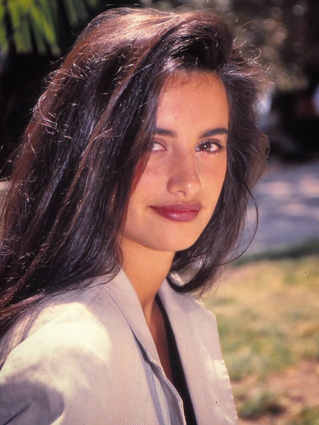 Penélope Cruz's photoshoot by Gianni Ferrari in 1992❣️

© All rights belong to their respective owners. I do not claim ownership of any content posted. 

#penelopecruz #penélopecruz #photoshoot