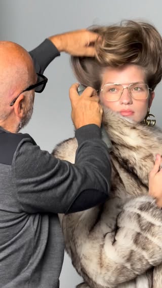 TURN IT UP! 📣👀 The process vs the shot for @voguethailand Bougie Updo 

Our Modern Hairspray Heat Protecting Styling Mist was used to shape, define, and lock in the look 🙌🏻

Hair: Sam McKnight @sammcknight1 using @hairbysammcknight
Photographer: @damianfoxe
Stylist: @mrbitton
Makeup @lizpughmakeupartist
Manicurist: @sasha_goddard_
Model : @carolina.mendillo
For @voguethailand

#HairbySamMcKnight viralhair hairtutorial hairtutorials #hairarchitecture #editorialhair #modernhair #hairstylistlife fashionhair