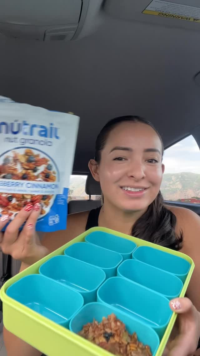 Packing this snack box for all the roadtrips we’re making this summer! 🫐💙#snackbox#nutrail #snacklebox #snackideas by @nutrail