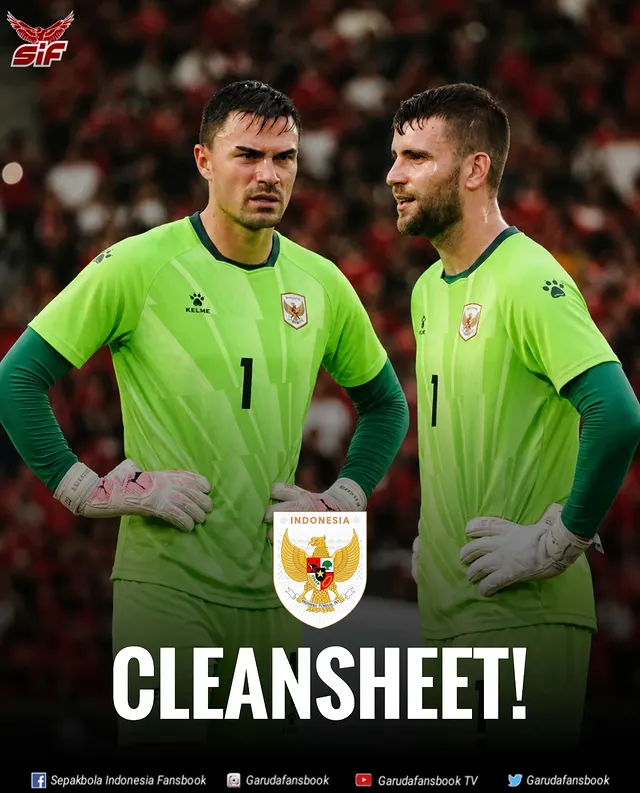 #SIF | 🇮🇩 CLEANSHEET!!! 🧤

✅ Dua kiper terbaik Indonesia cleansheet di periode FIFA Matchday Juni. Emil Audero (29/GK) dan Maarten Paes (28/GK). Dalam dua periode terakhir, John Herdman membuat keduanya tampil bergantian

Namun, sepertinya skema ini akan berlangsung sampai November nanti, karena pada November skuad utama untuk Piala Asia sudah harus terbentuk, sesuai dengan apa yang disampaikan John Herdman. Artinya, John Herdman harus memilih salah satu diantara mereka berdua untuk menjadi GK 1 Indonesia di Piala Asia 2027 🇮🇩🇮🇩

#KitaGaruda 

***
#ComebackStronger✨
#SemangatMenolakMenyerah 💕
#KeepSupportIndonesiaNationalTeam ⚡💥