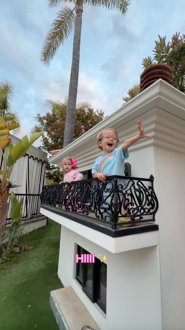 Looks like Phoenix is moving into the doggy mansion 🤣😅🐶 #CutesieCrew #SlivingMom