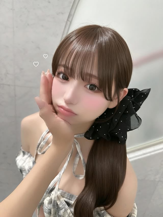 このほっぺはキミだけの 𐔌ᵔ⁔ ܸ. ̫ .⁔ ͡ 𐦯 ♥

⋆˚｡⋆ #ヘアアレンジ  #サイドポニー
#darich #ootd #顔がかわいすぎる 😿