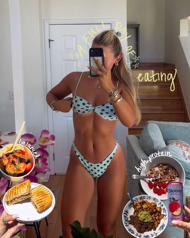 a full day of yummm eats !!!🧚🍓🥑🥣🥭🍬🥔

how I get in 150g protein + a reminder that food is meant to fuel your body + help you feel your best !!! 

comment “MEALS” and I’ll send you every meal I ate this day! 

my training app gives you full workouts, macros, and a plan that works with your life!! link in bio, join me for guidance, motivation, and results you’ll loveeeee 🤸🏼‍♀️✨

#fulldayofeats #fulldayofeating #whatieatinaday #whatiateinaday #gymmotivation #gymgirl #highproteinrecipes #highprotein #highproteinmeals