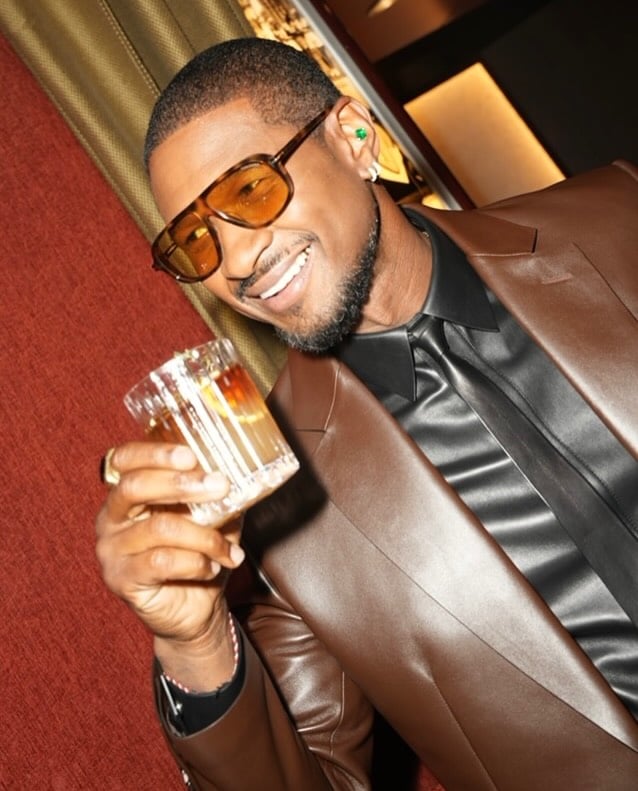 No matter where he goes, #Usher puts on a show. Ahead of his appearance at the #TonyAwards, we got his thoughts on black tie, his favorite spots in New York, and whether he’d ever take the Broadway stage again. Swipe to see more.

Photographed by Salvatore Demaio and Matt Canals @sonejr @matthew_canals 
Styles by Jeremy Haynes @therealnoigjeremy 
Assistant stylist: William Knotts 
Tailoring by Griffin Jarrett 
Grooming by Lola Okanlawon @lolasbeautymark 
Barber: Shawn Shizz Porter