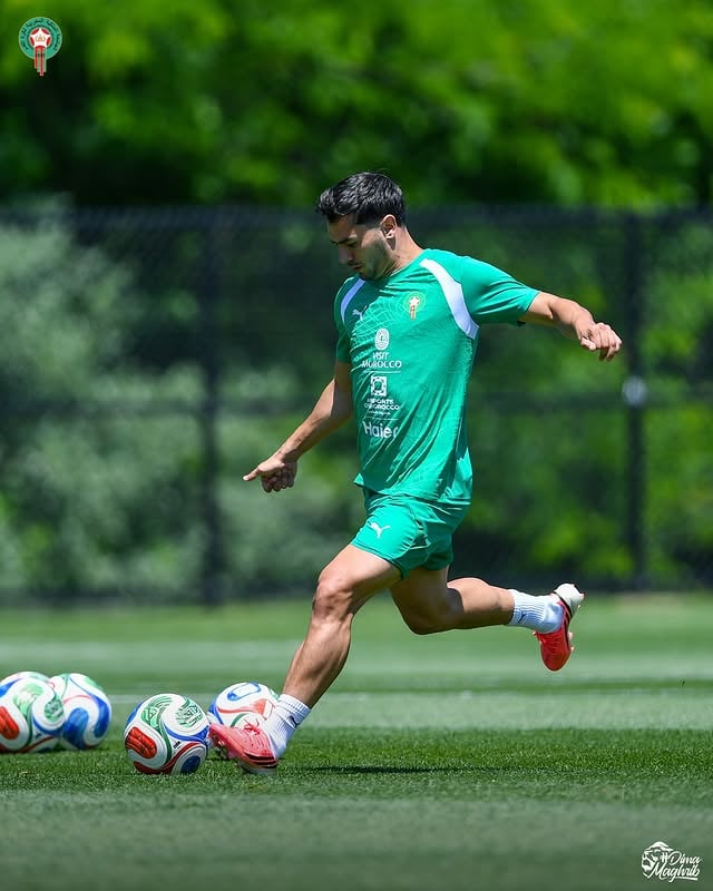 منتخبنا الوطني يستهل استعداداته لمواجهة البرازيل

Our National Team begins preparations for the Brazil match 👊

#DimaMaghrib 🇲🇦 #FIFAWorldCup