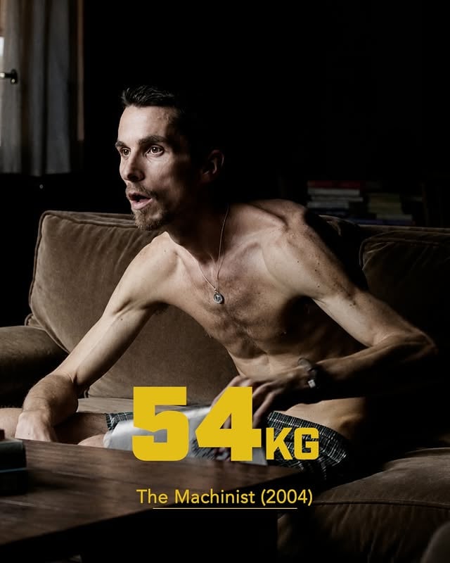 If there’s one actor who has earned the title of cinema’s ultimate shape-shifter, it’s Christian Bale.

For The Machinist (2004), Bale dropped to an astonishing 54 kg, transforming himself into the skeletal Trevor Reznik. The physical change was so extreme that it became one of the most talked-about actor transformations in film history.

Just months later, he began rebuilding his body for Batman Begins, eventually reaching roughly 86–90 kg as Bruce Wayne and Batman. Going from 54 kg to nearly 90 kg in such a short period remains one of the most dramatic physical turnarounds ever seen on screen.

But Bale’s transformations didn’t stop there. For American Hustle, he gained weight and reached around 103 kg, adopting an entirely different physique. Then, for Vice, he again climbed to approximately 95–100 kg to portray Dick Cheney, combining the weight gain with prosthetics, altered posture, mannerisms, and a completely different voice.

That’s a swing of nearly 50 kg between some of his most famous roles.

Most actors transform their appearance. Christian Bale transforms his entire existence. From an emaciated insomniac to Batman to Dick Cheney, few performers in cinema history have pushed their bodies further in service of a character.